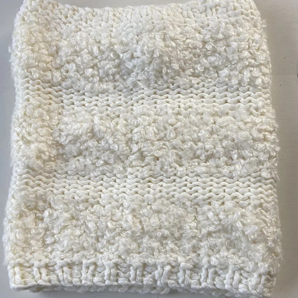 Loft Plush Cream Knit Infinity Wool Blend Scarf OS New